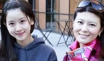 刘强东仅比丈母娘小5岁，看到丈母娘颜值，叫妈真的合适吗？